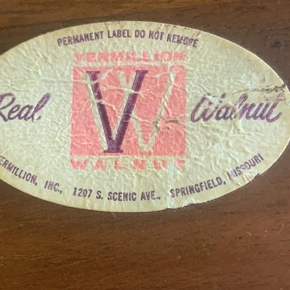 Vermilion Walnut Salad Bowls - Picture 11 of 11